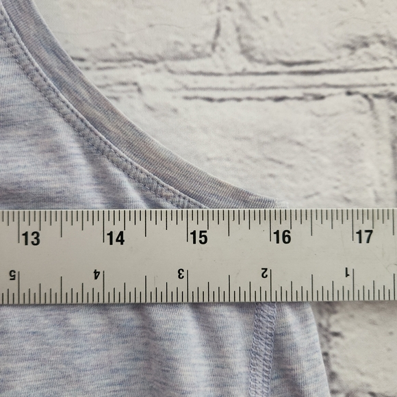 Lululemon Tank - Picture 2 of 8